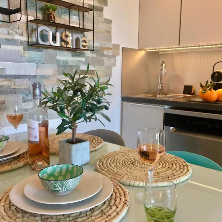 Myhome Riviera - Sea View 公寓
